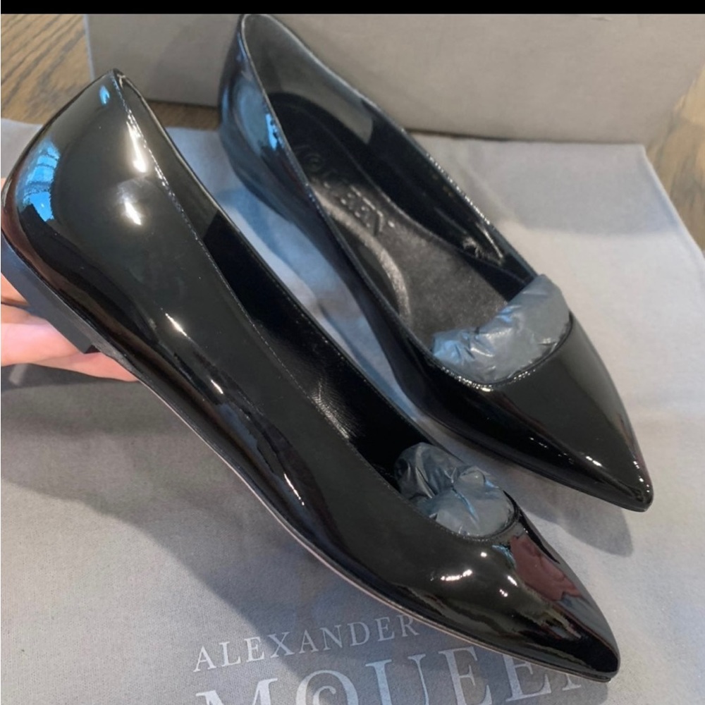 New Alexander McQueen Black Patent Leather Flats size 8